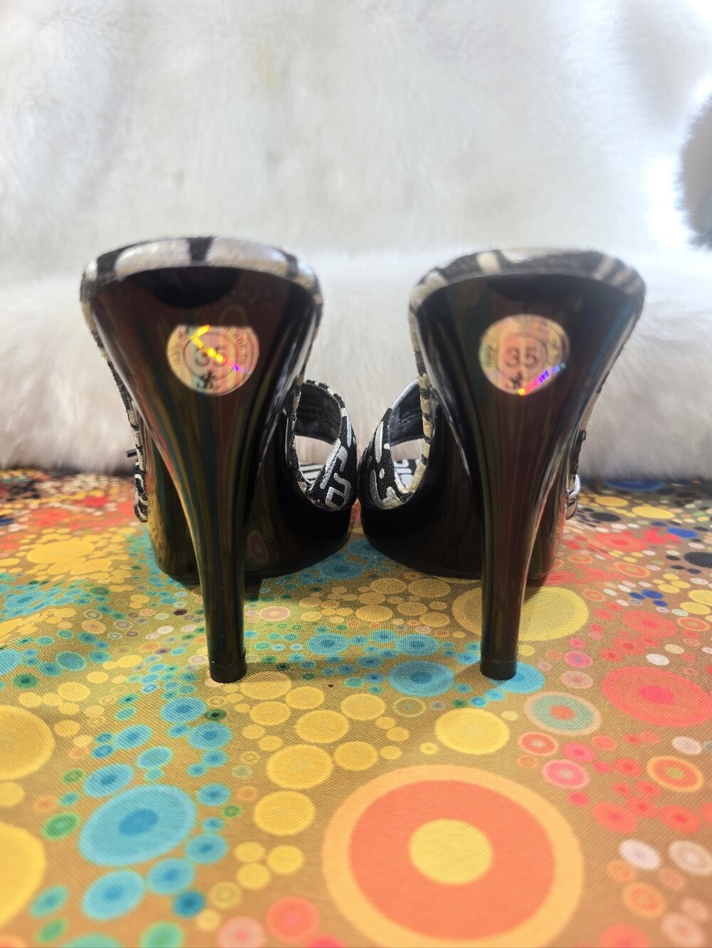 Selex Fine Style Womens Silver & White Patterned Platform Heel Slide Sandals - Picture 6 of 13
